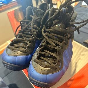Nike men’s size 12 Foamposite